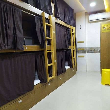 New Super Dormitory Mumbai Exteriör bild
